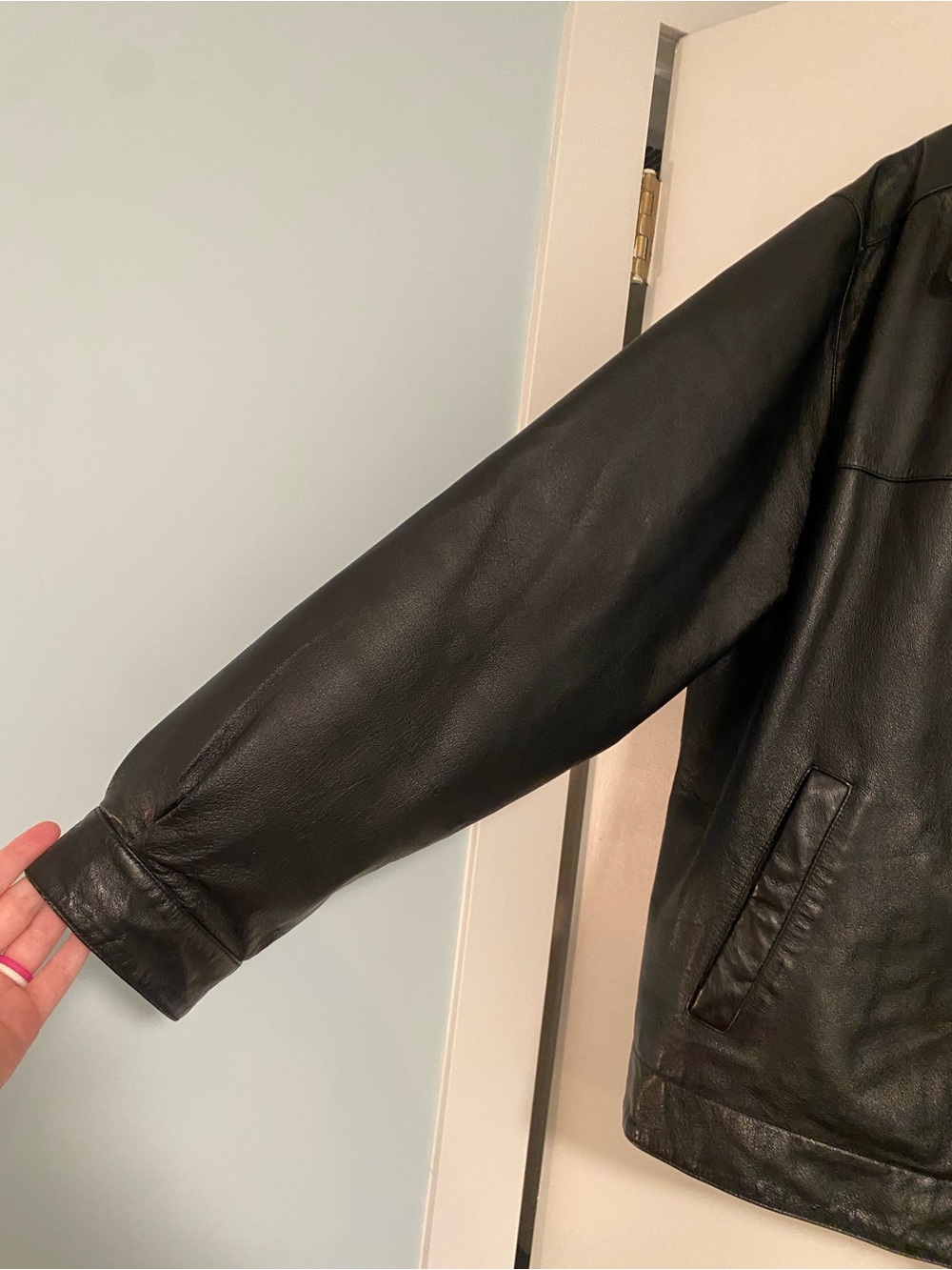 St. John's Bay Mens XL Black 100% Leather Jacket Full Zip Lined Coat Moto Goth - Picture 7 of 12